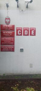 Tablice Sąd Rejonowy, budynki C, D, E w Warszawie